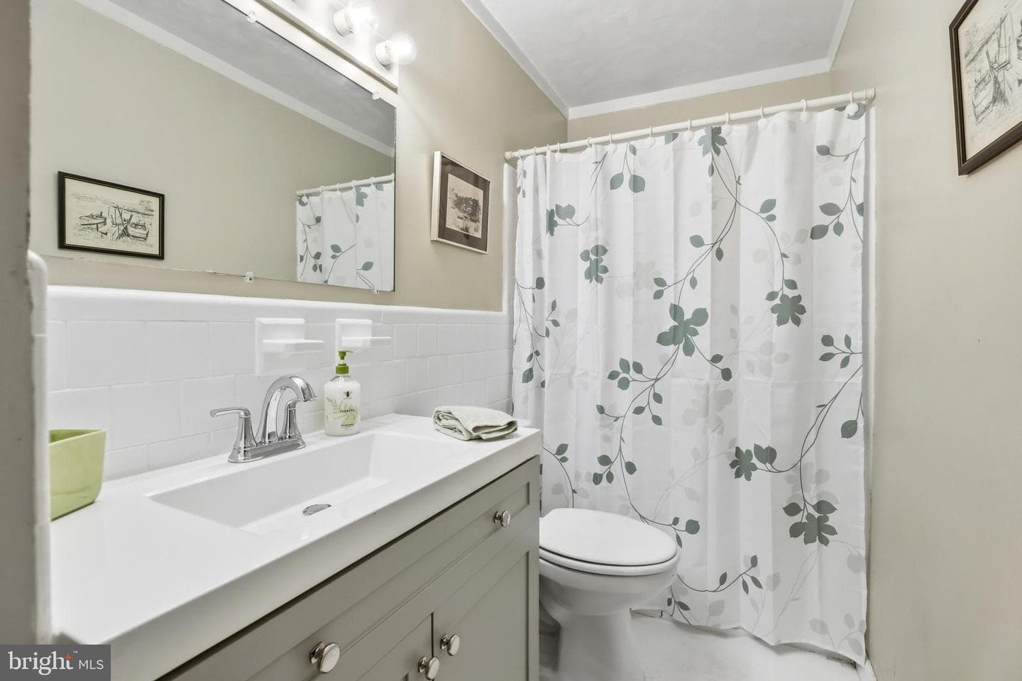 735 Warren Drive photo 18