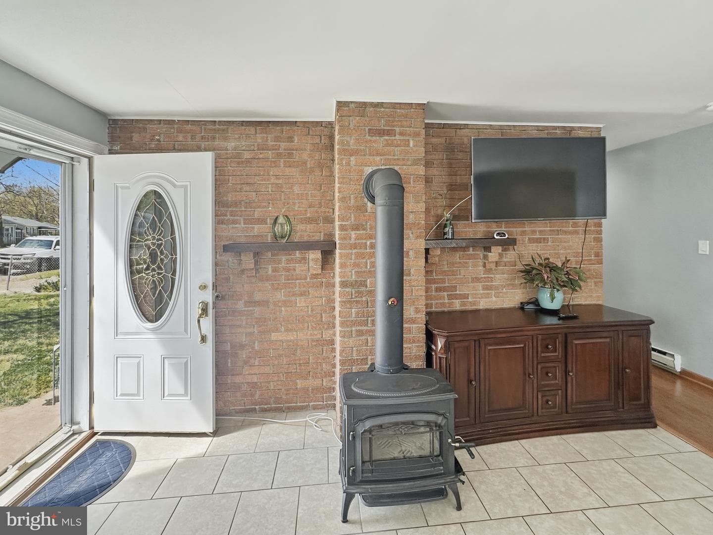1616 Lorimer Road photo 4