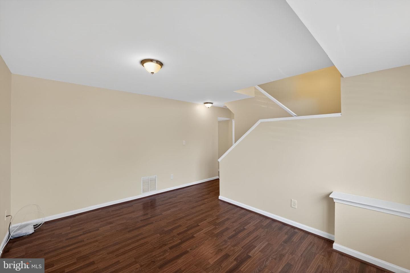 8090 Round Table Court photo 7