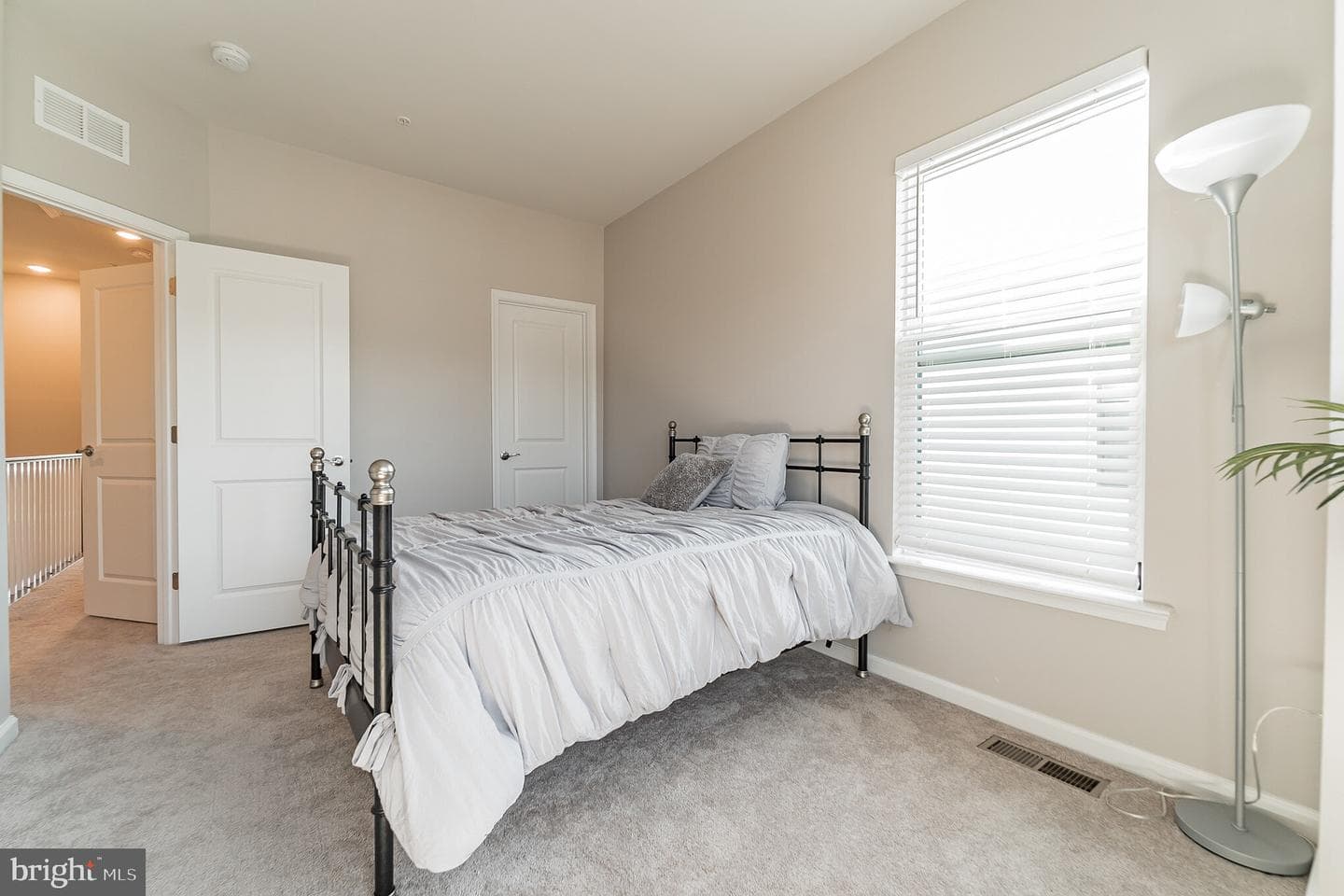221 Narrowleaf Way photo 19