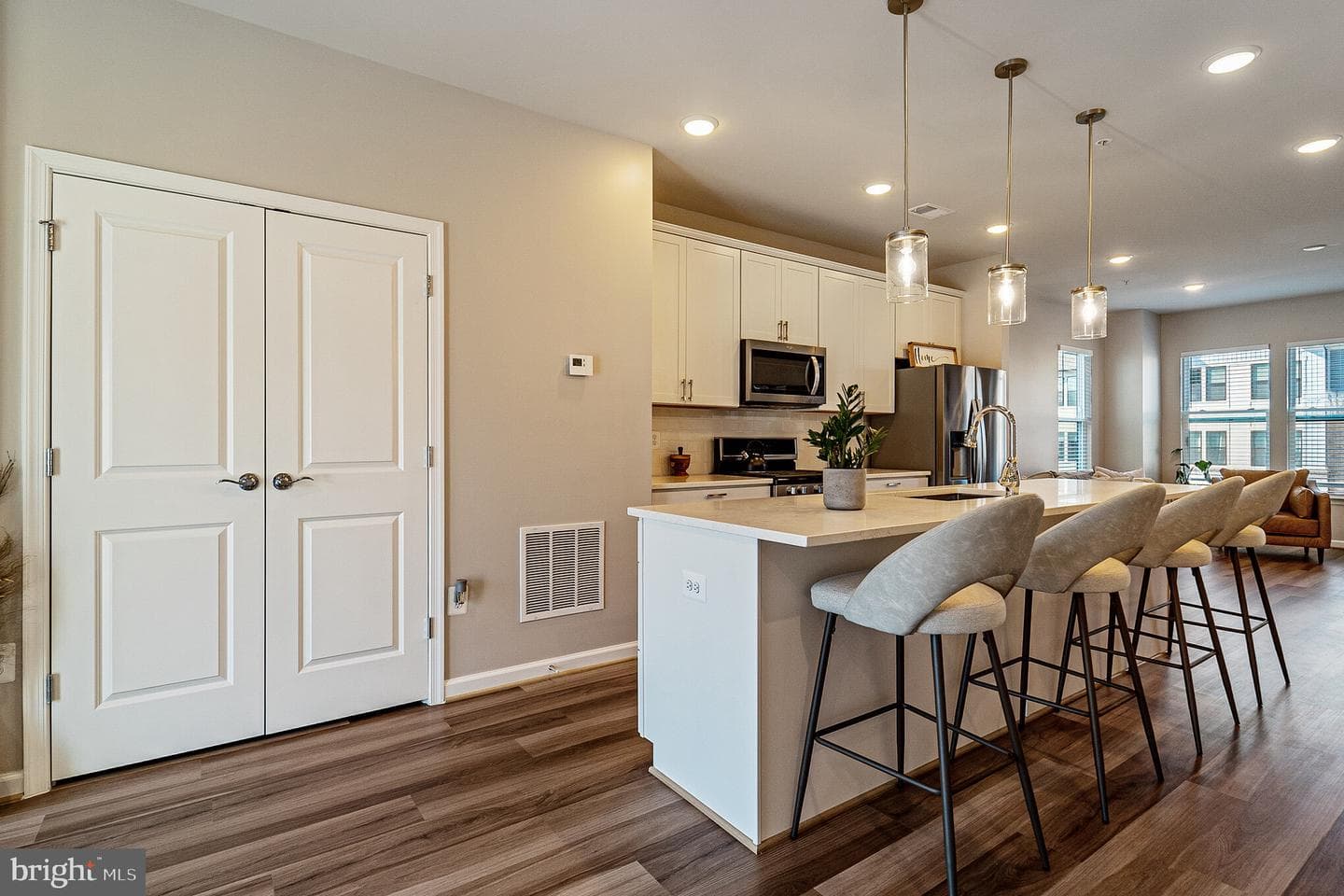 221 Narrowleaf Way photo 6