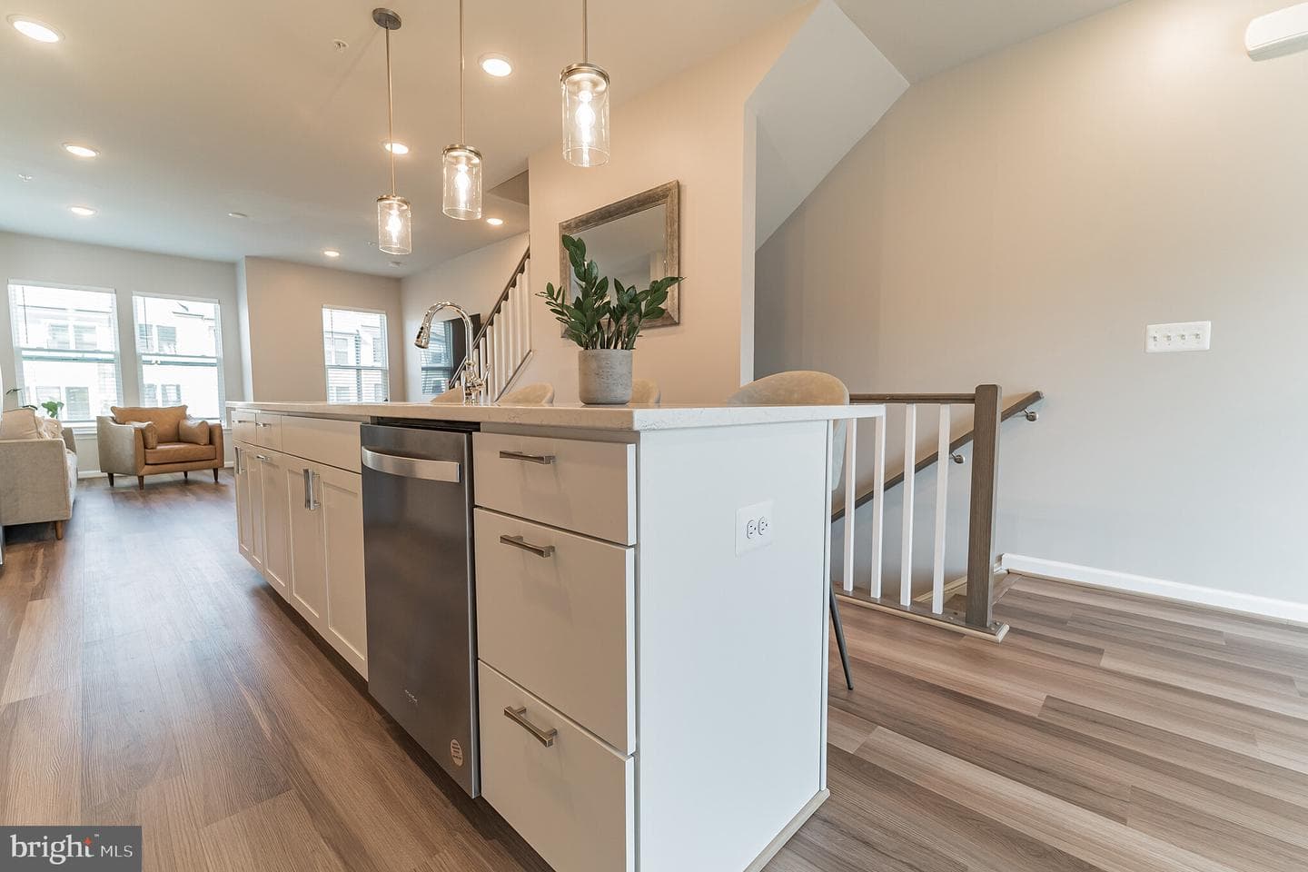 221 Narrowleaf Way photo 7