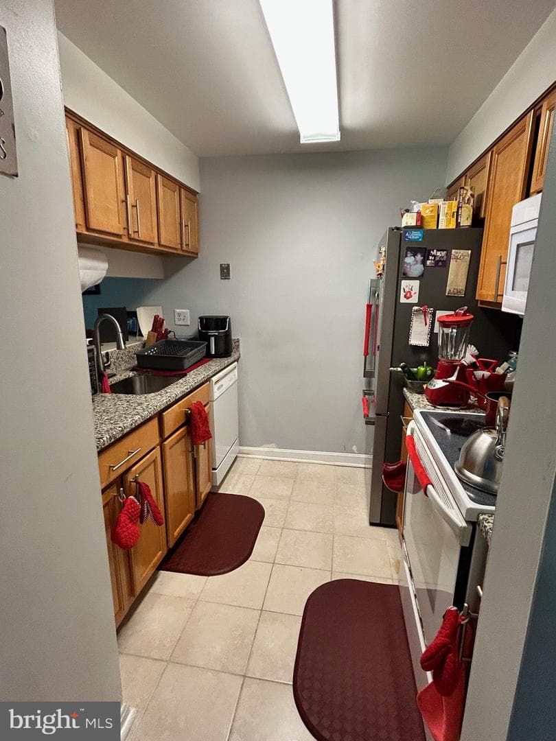 1106 Castle Harbour Way #2c photo 3