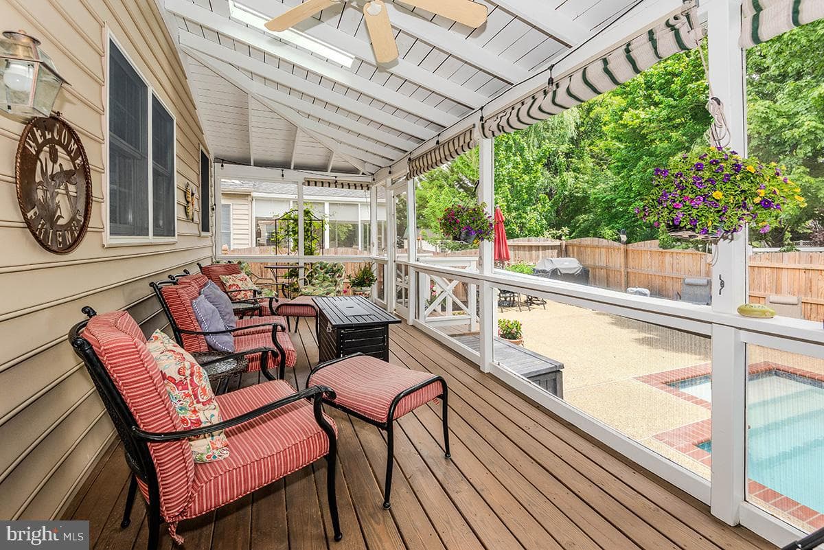 1651 Trawler Ln photo 10