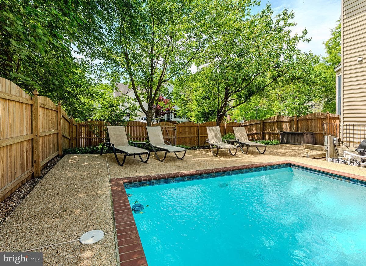 1651 Trawler Ln photo 6