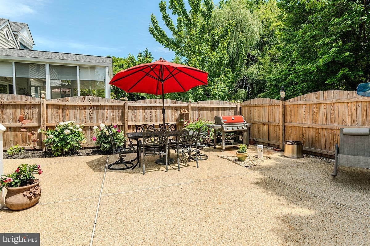 1651 Trawler Ln photo 8