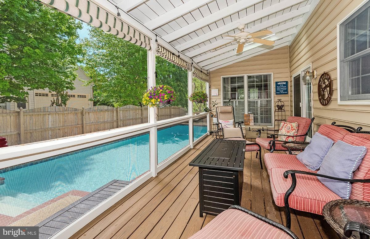 1651 Trawler Ln photo 9