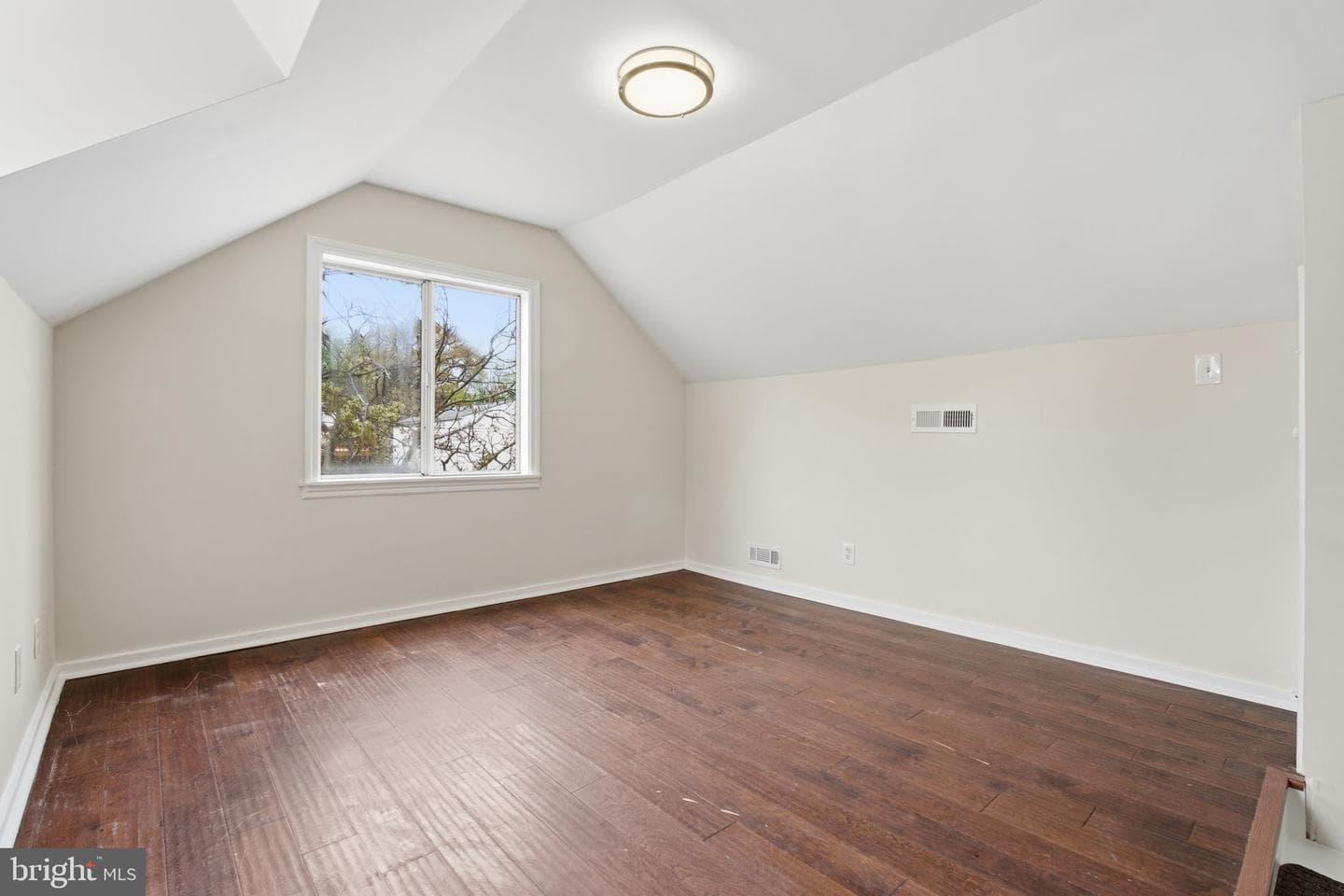 8001 W End Drive photo 18