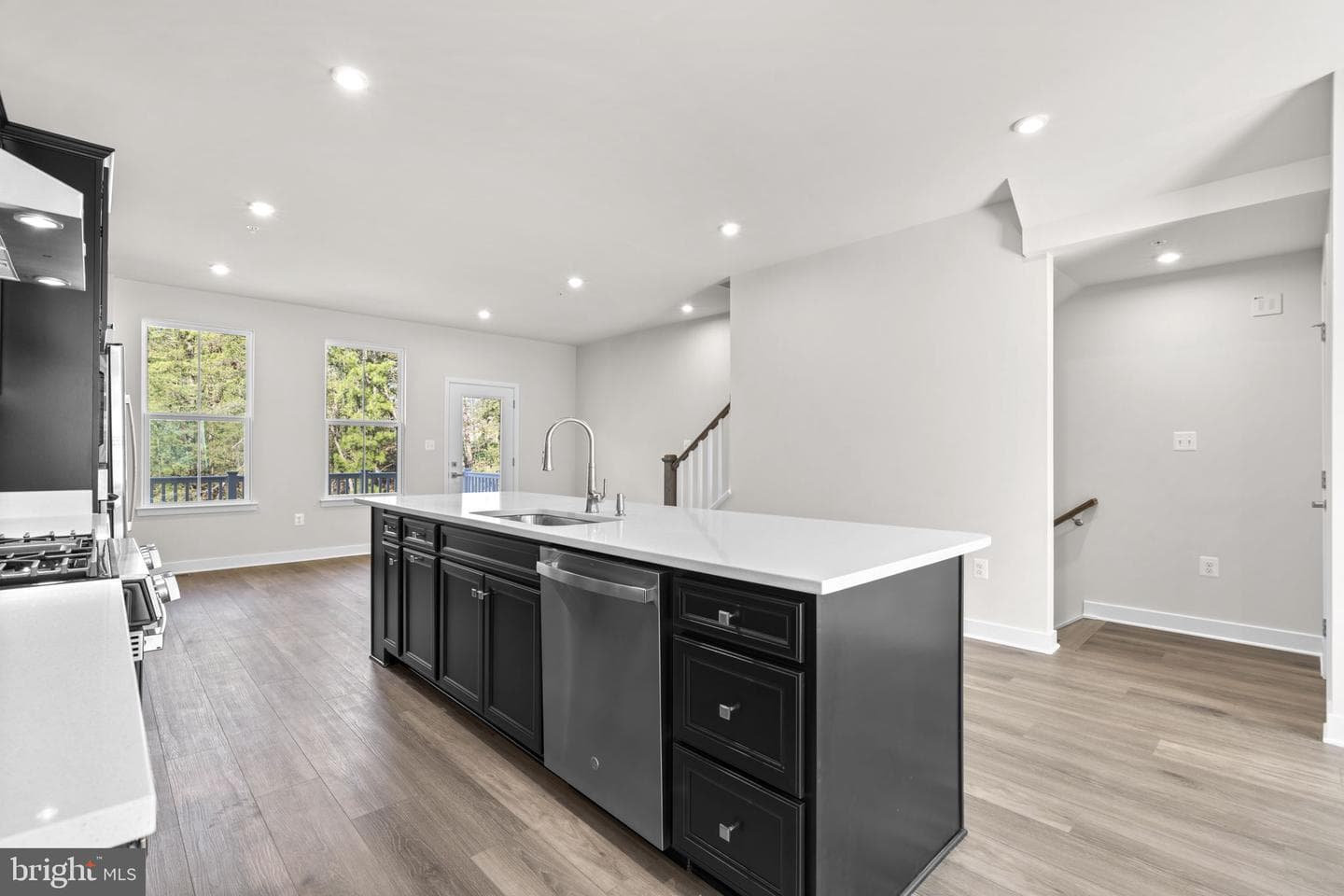 103 Spring Gate Ln photo 6