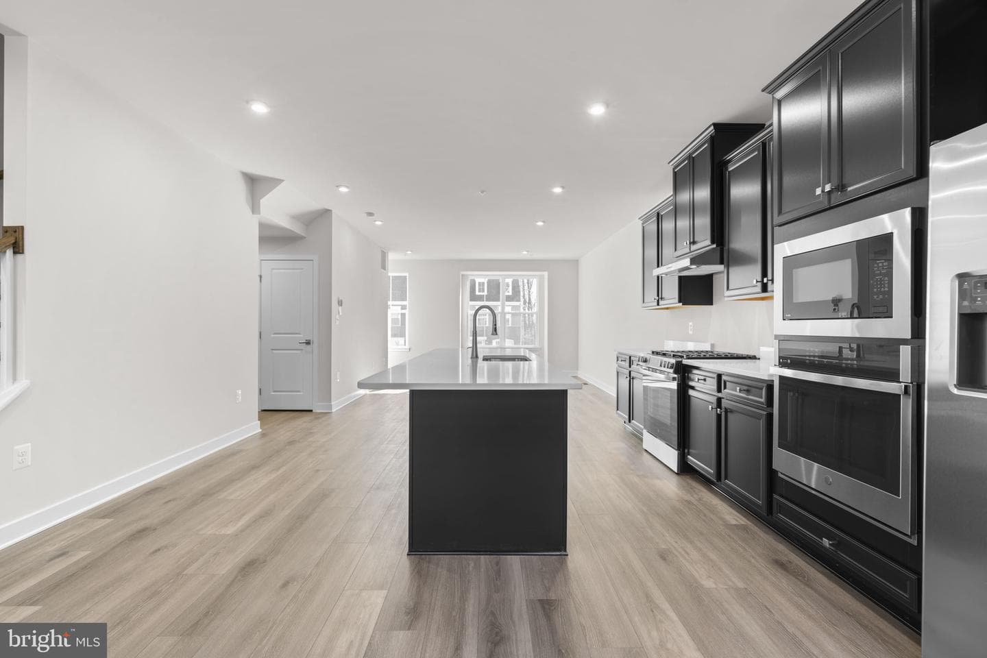 103 Spring Gate Ln photo 8