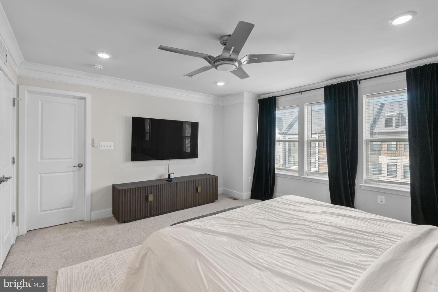 813 Teacher Mitchell Road photo 17