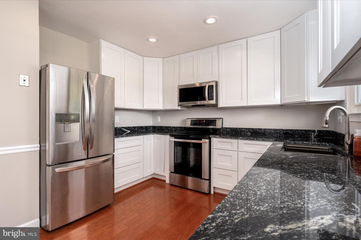 1603 Cananaro Court photo 4