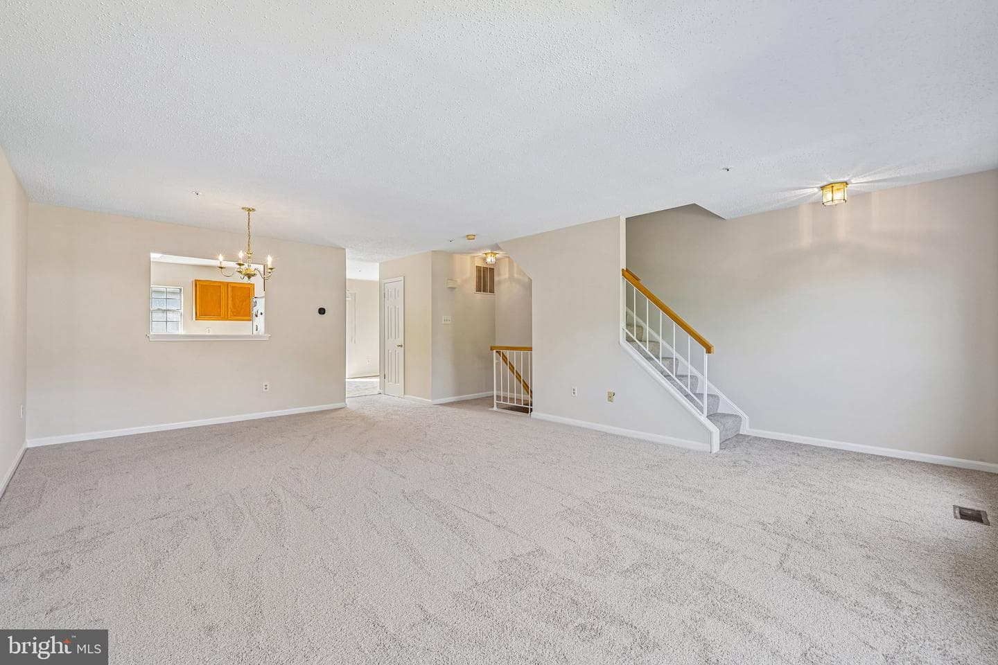 2558 Ambling Circle photo 15