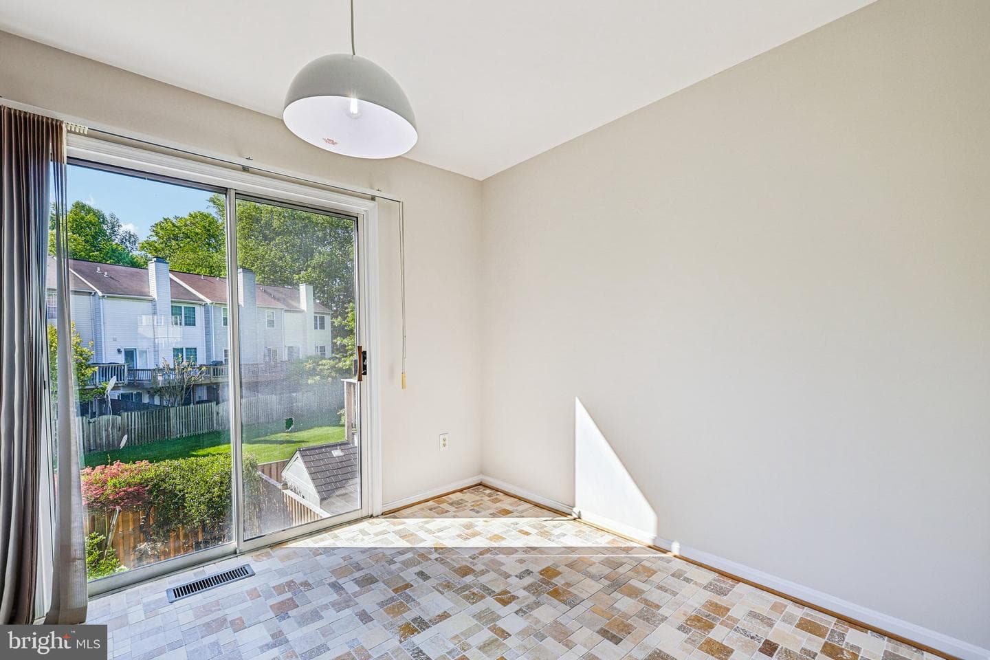 2558 Ambling Circle photo 17