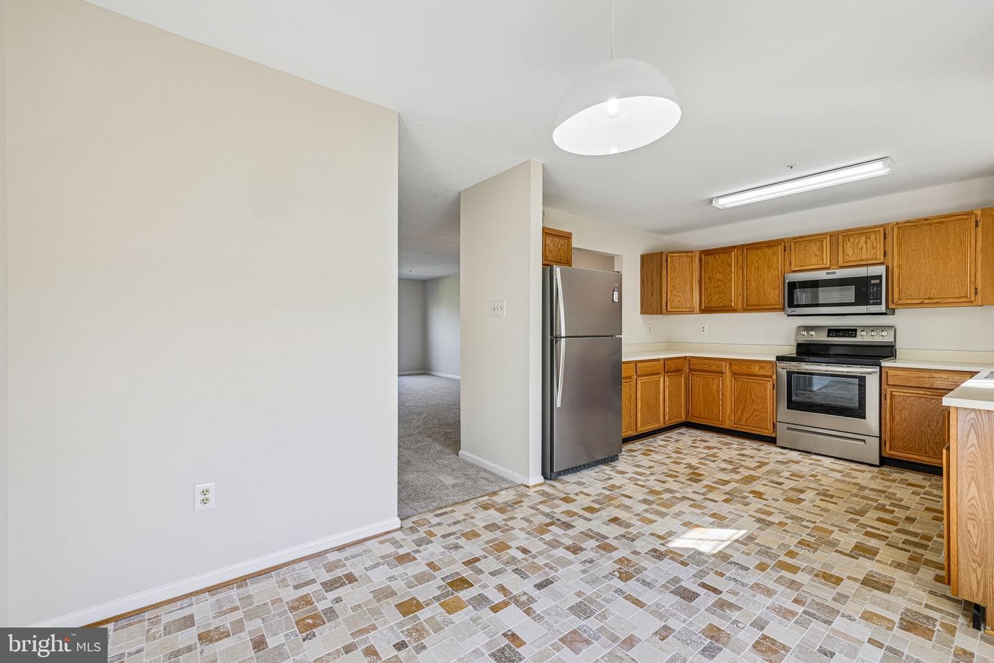2558 Ambling Circle photo 18
