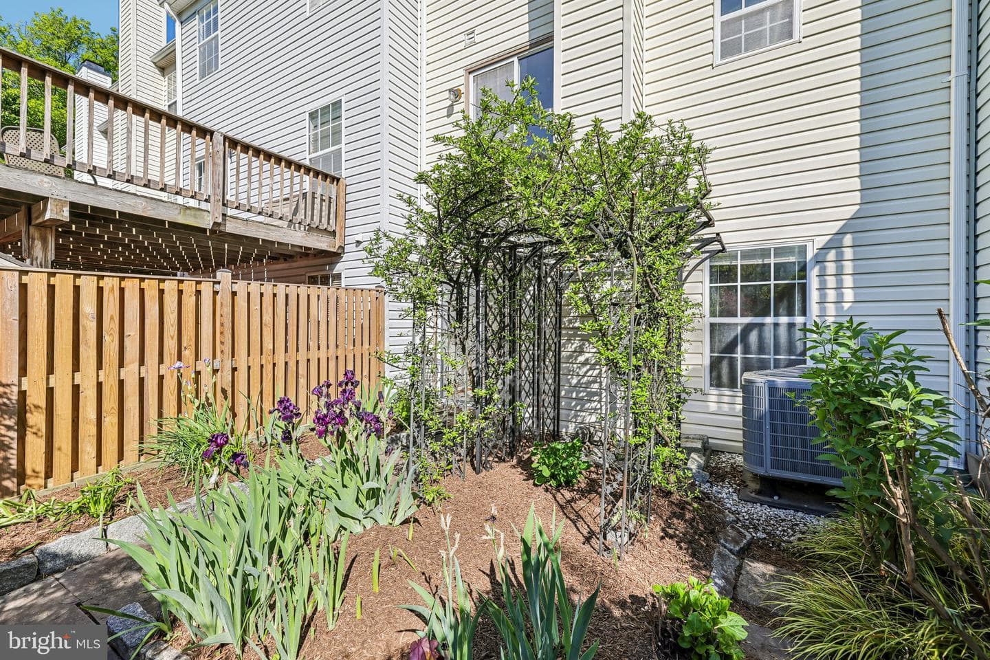 2558 Ambling Circle photo 35