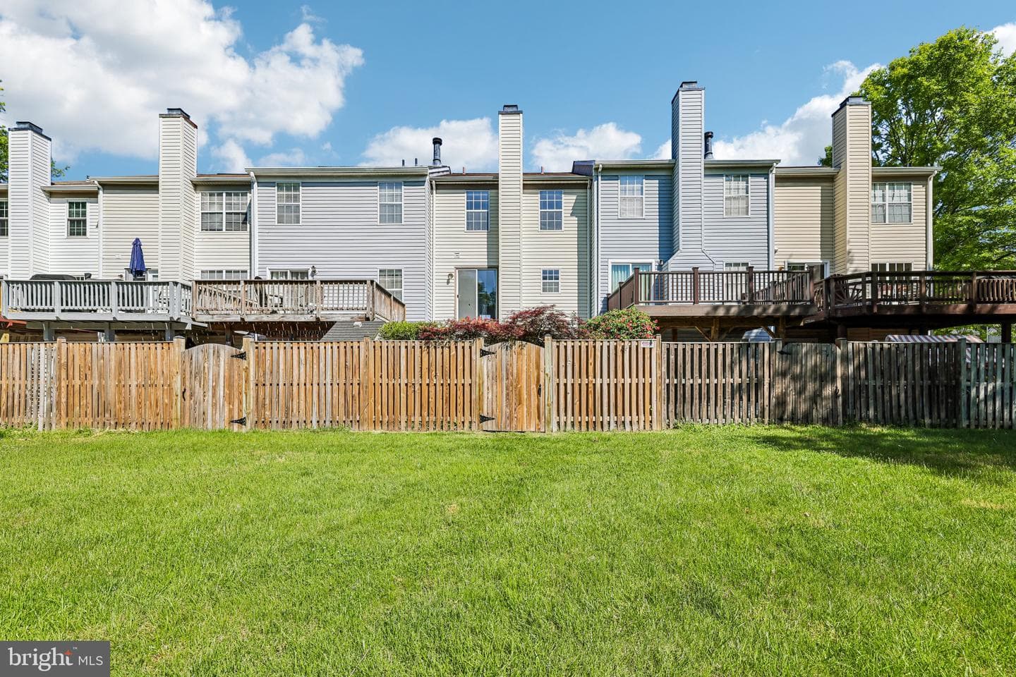 2558 Ambling Circle photo 37