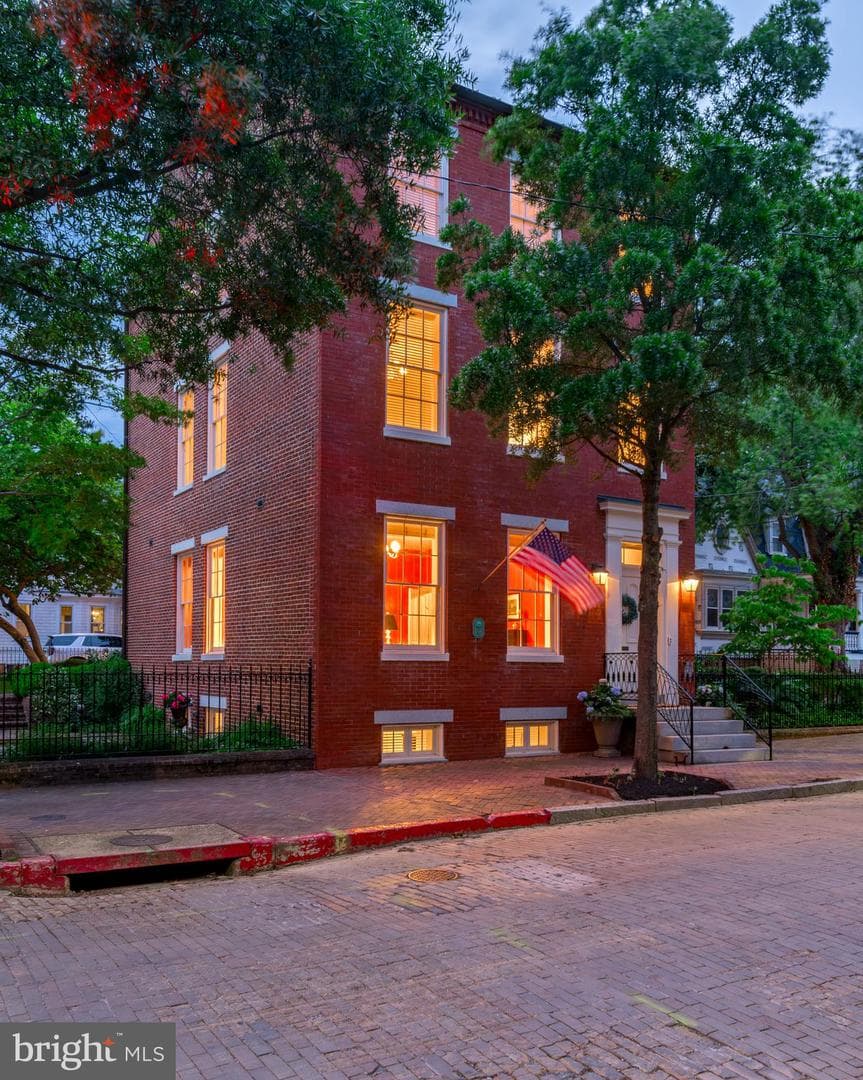 16 Maryland Avenue photo 85