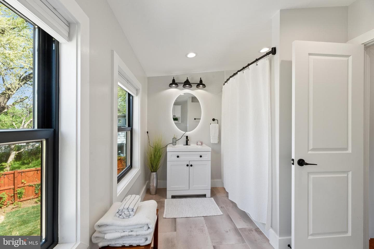 152 Jefferson Street photo 23