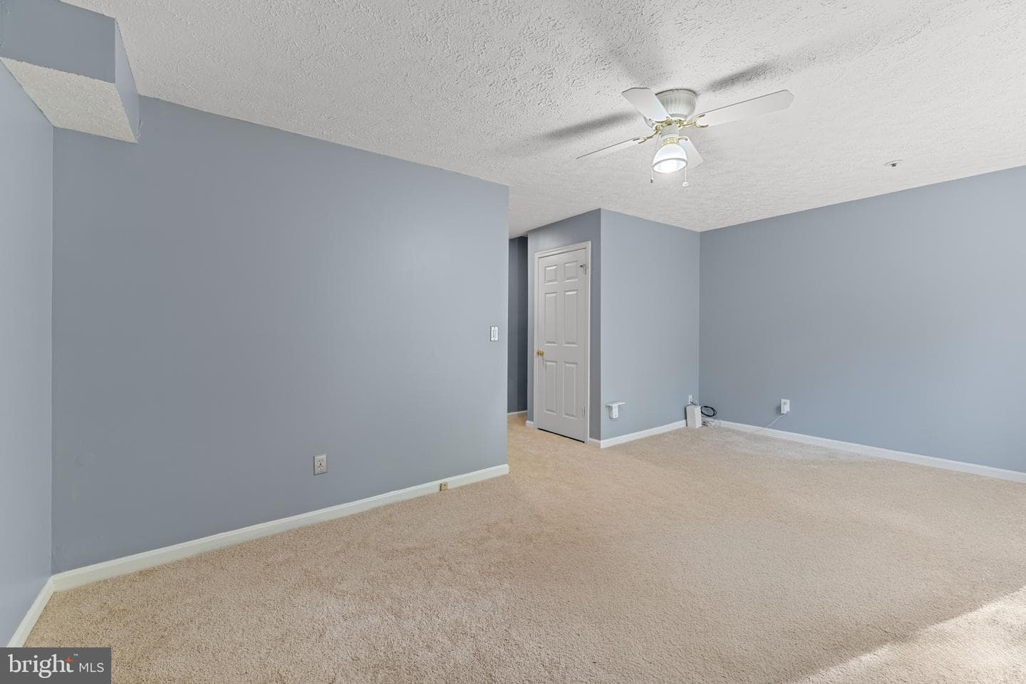 348 Lindera Court photo 34