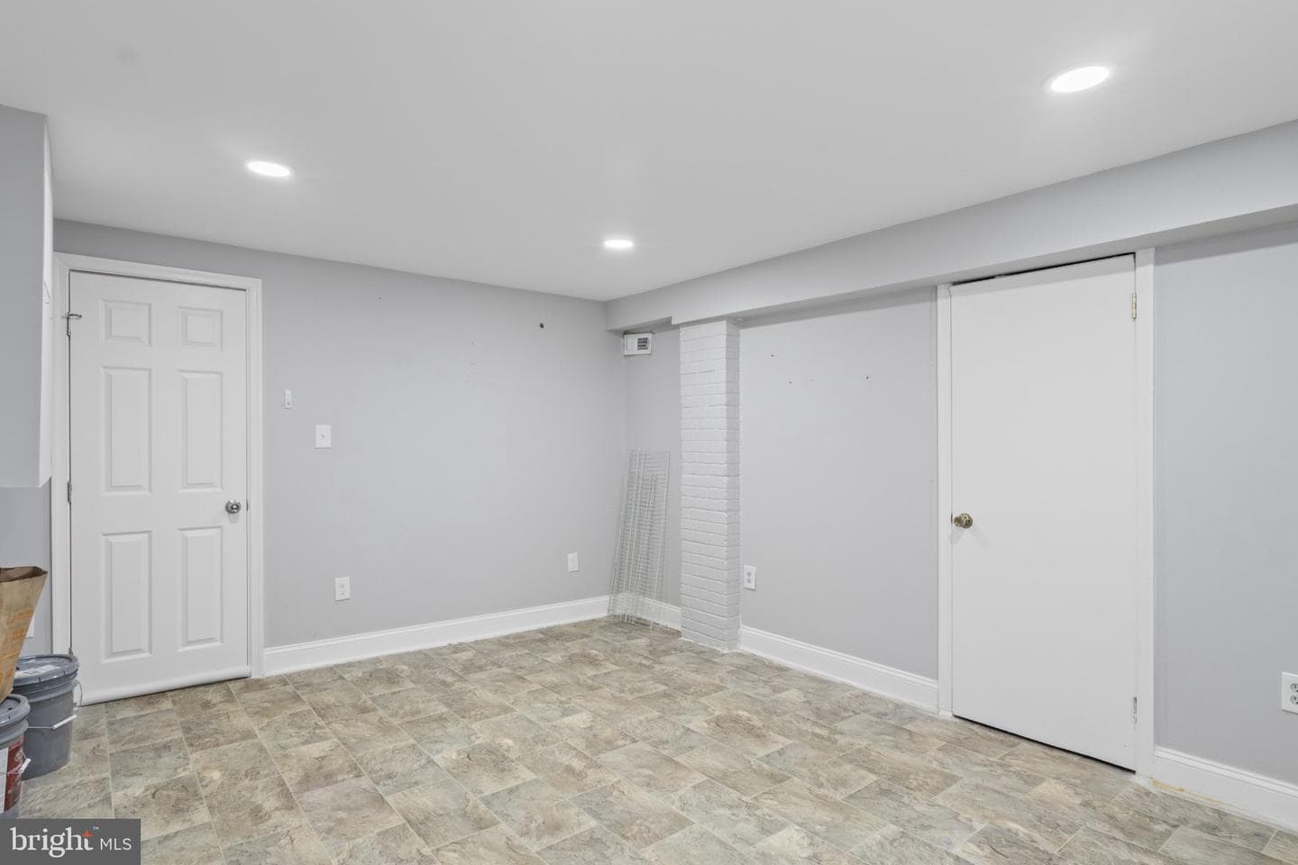 130 W Edgevale Road photo 22