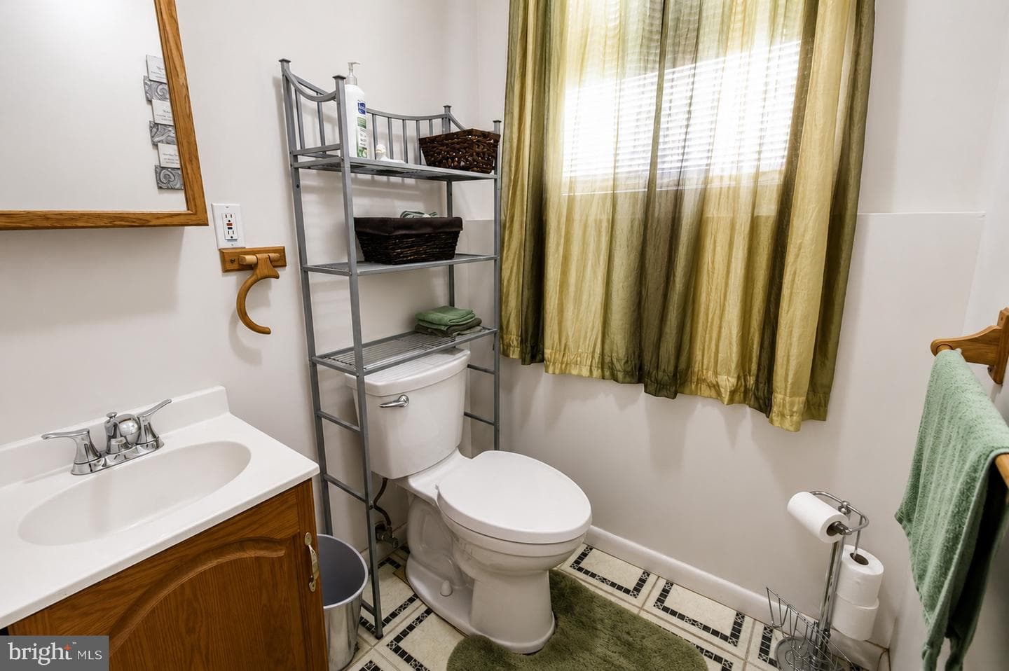 8121 Elizabeth Road photo 18
