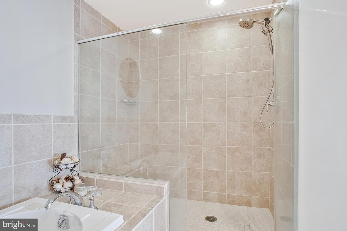66 Franklin Street #20 photo 14
