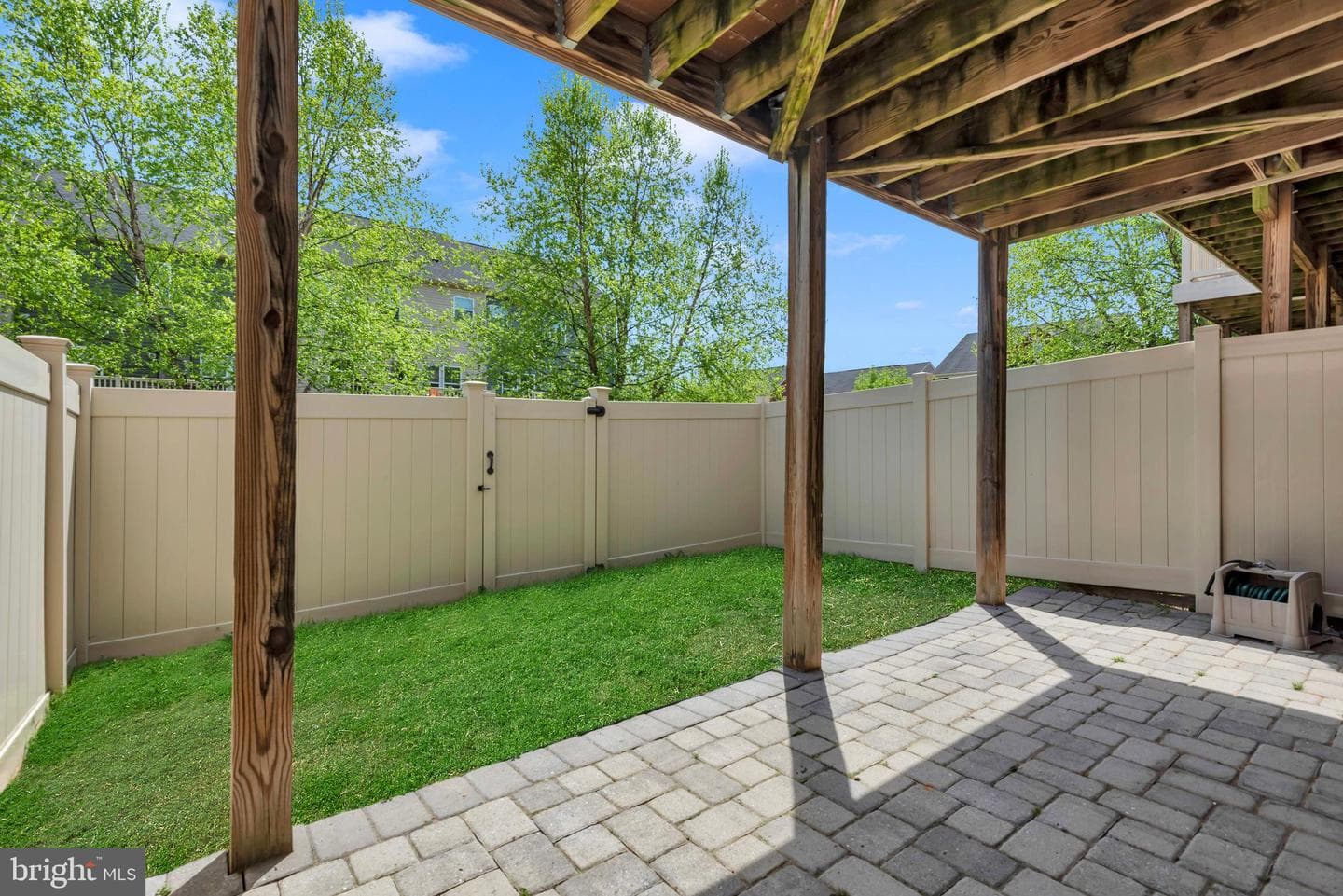 8121 Hickory Hollow Drive photo 32