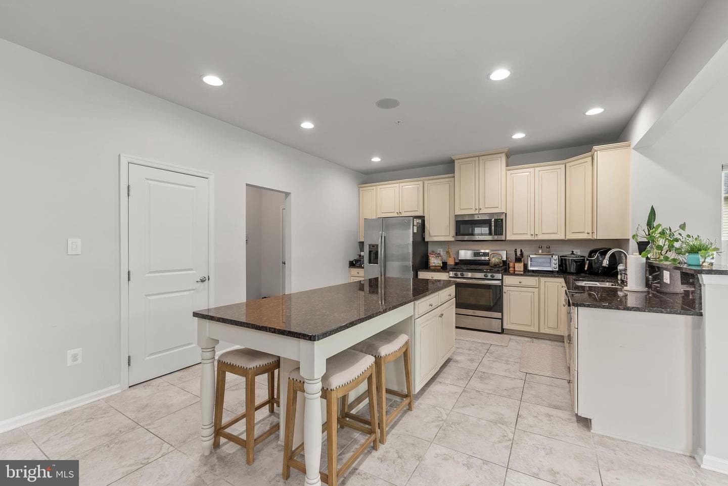 8365 Eagle Street photo 10