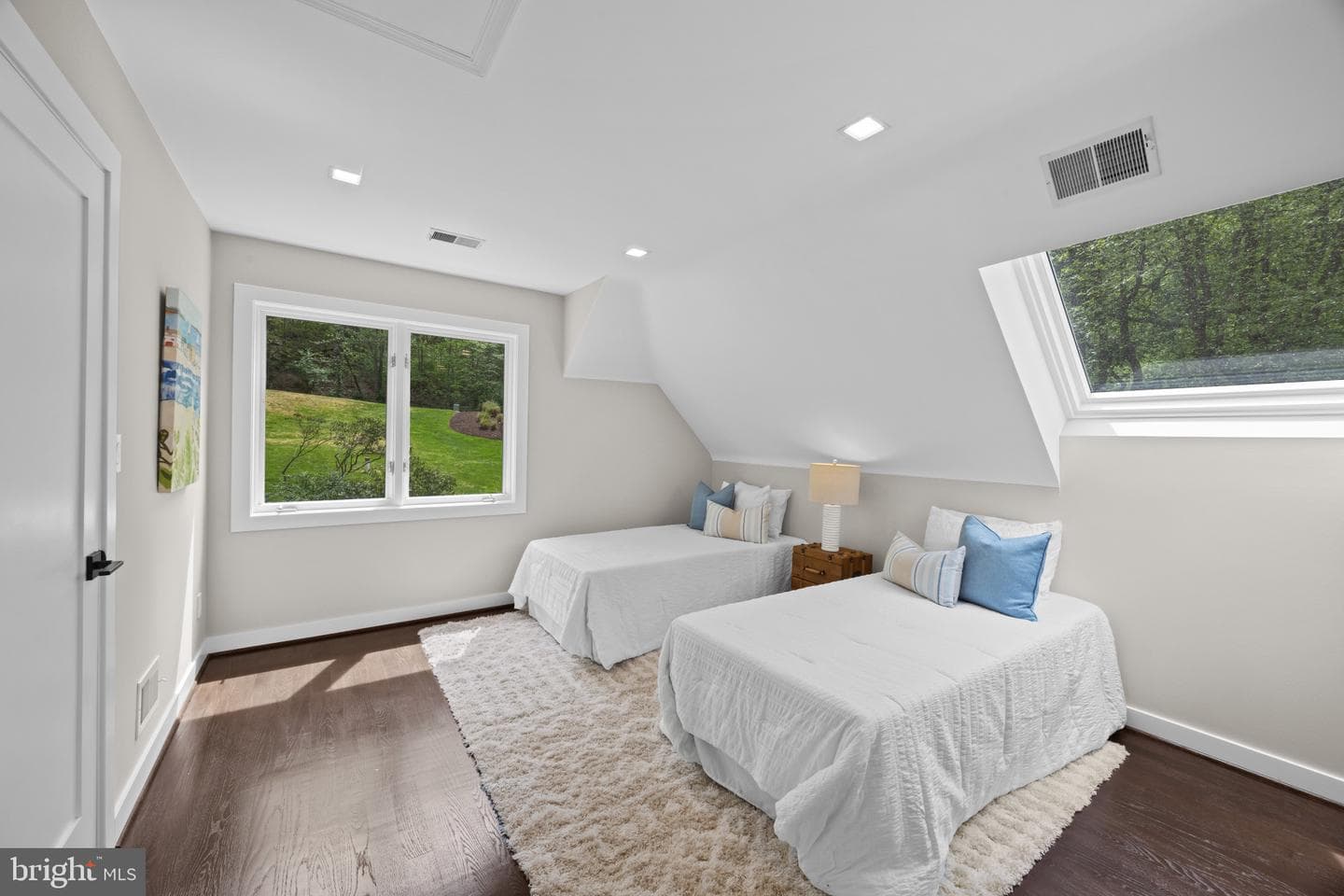 854 Saint Edmonds Place photo 31