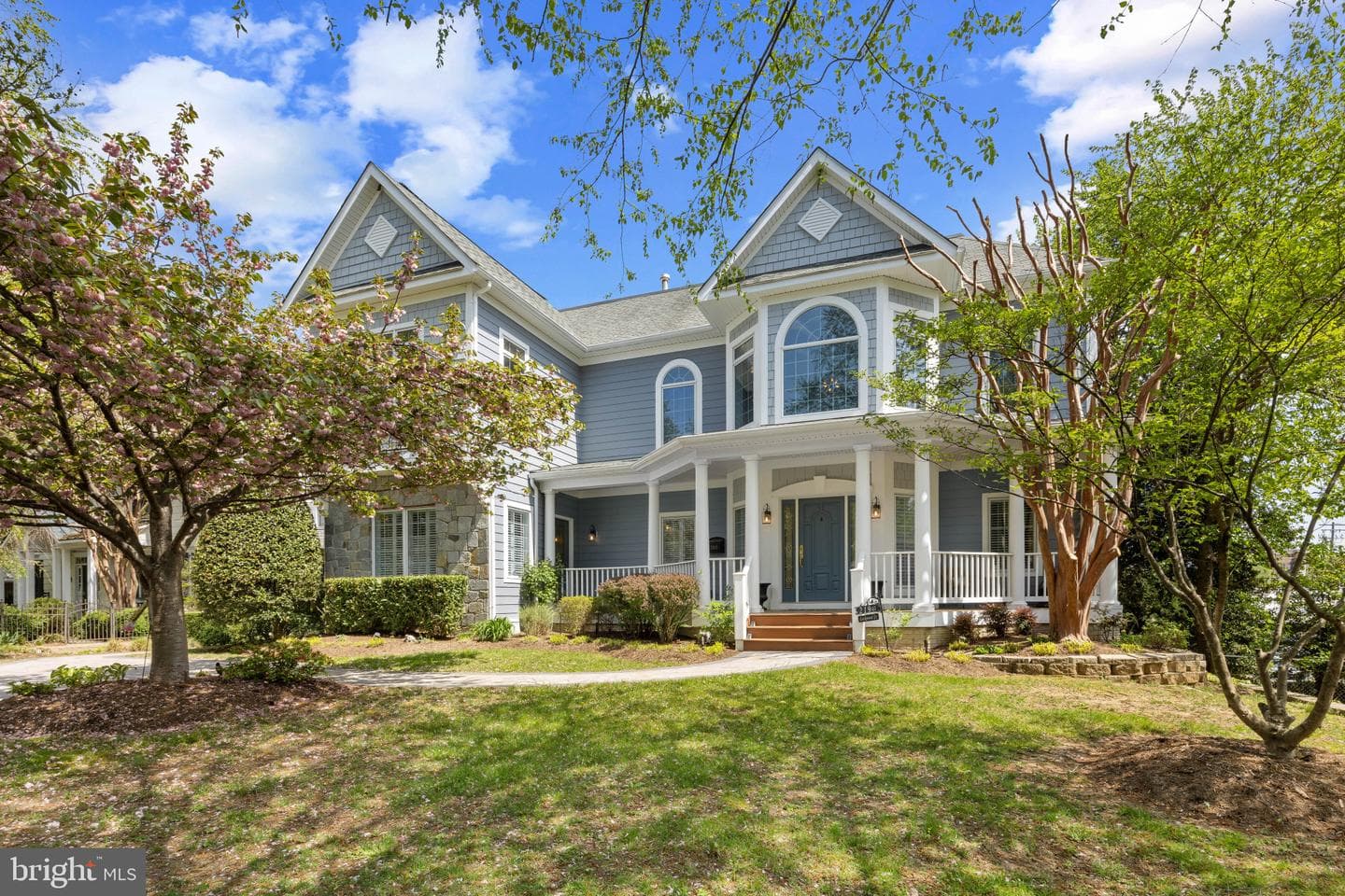219 Lockwood Court photo 2