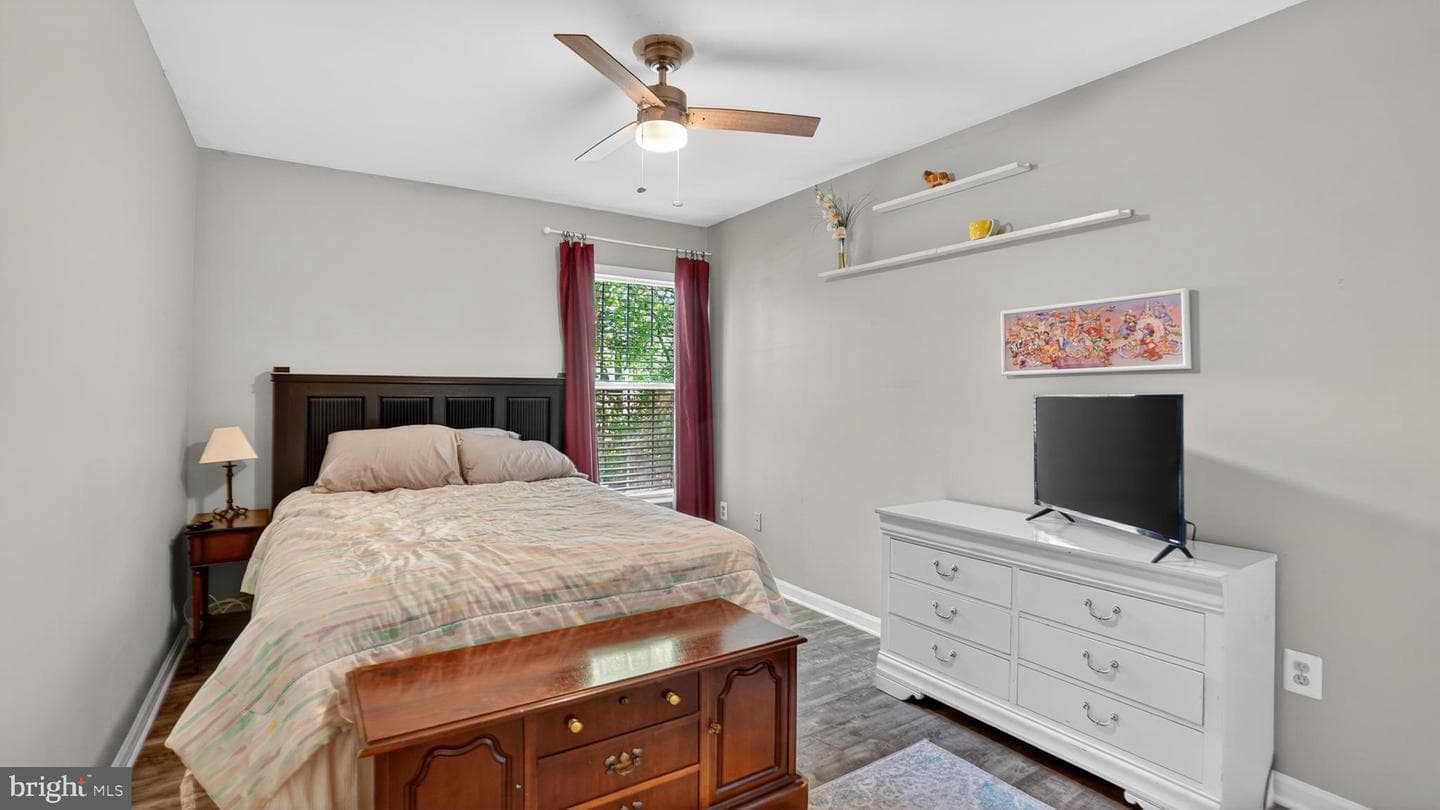 1407 Houndhill Court photo 37