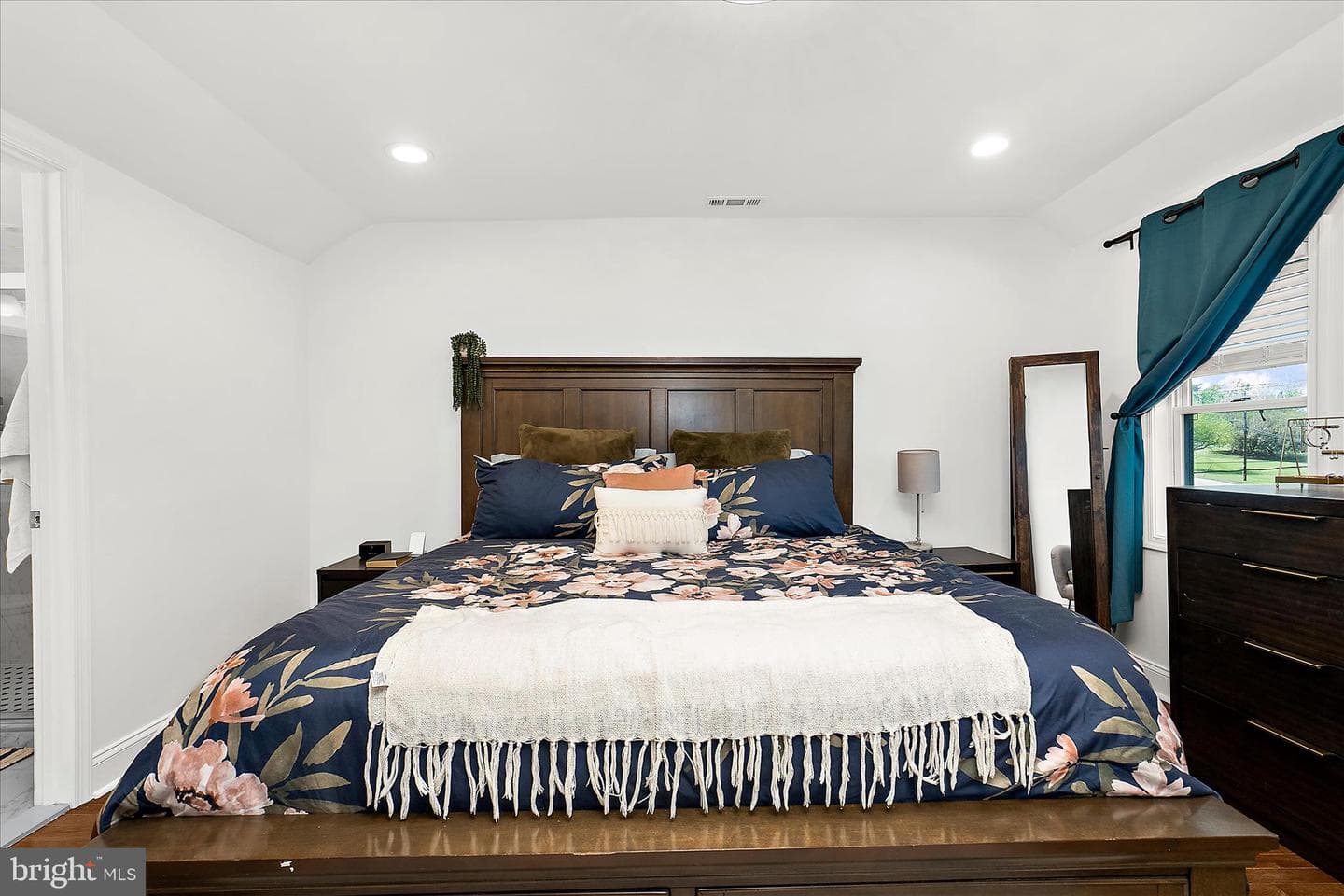 7604 Post Road photo 23