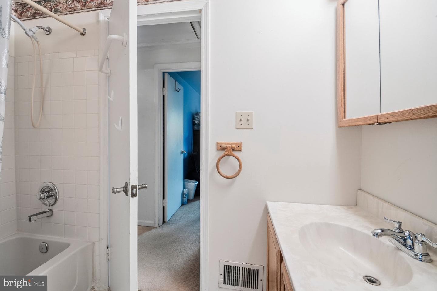 8153 Turn Loop Road photo 17