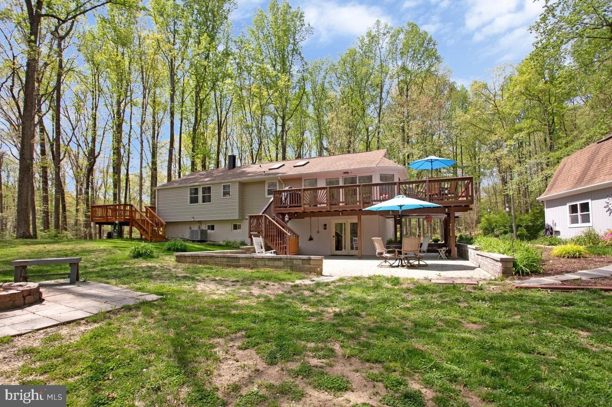 1486 Kingsway Court photo 36
