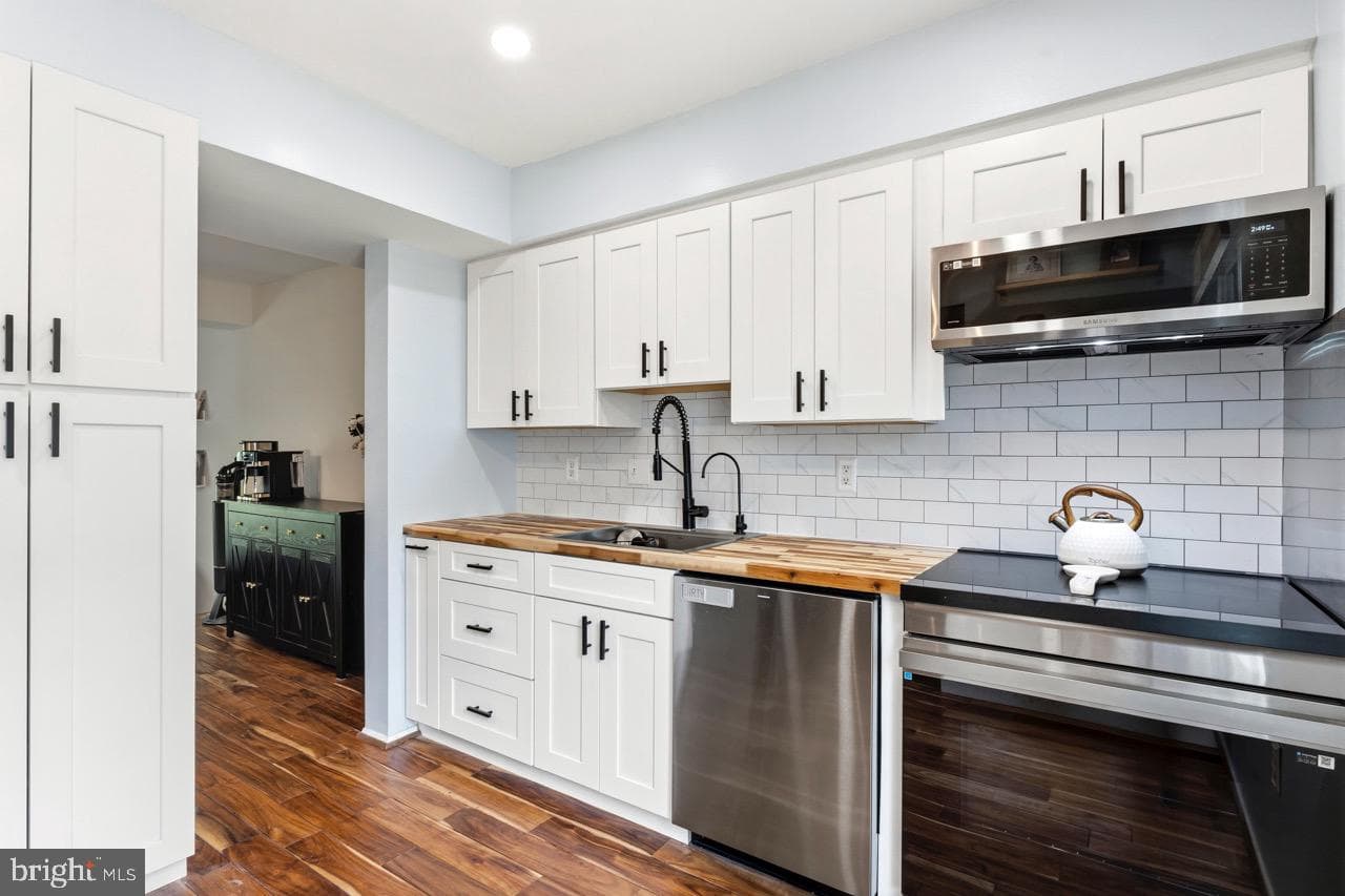 453 Knottwood Court photo 3