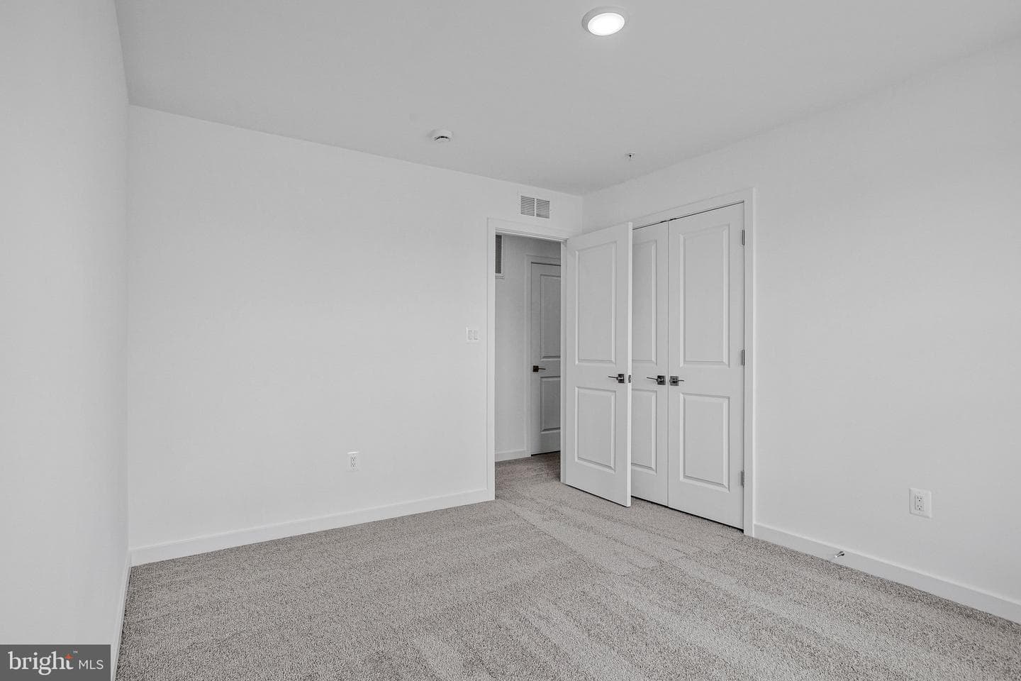 5723 Howard Drive photo 5