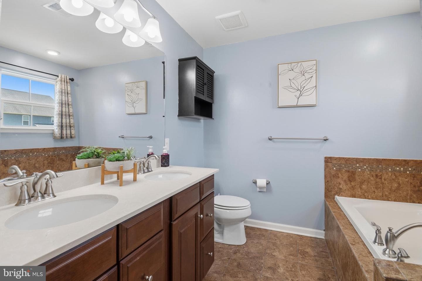 8355 Eagle Street photo 31