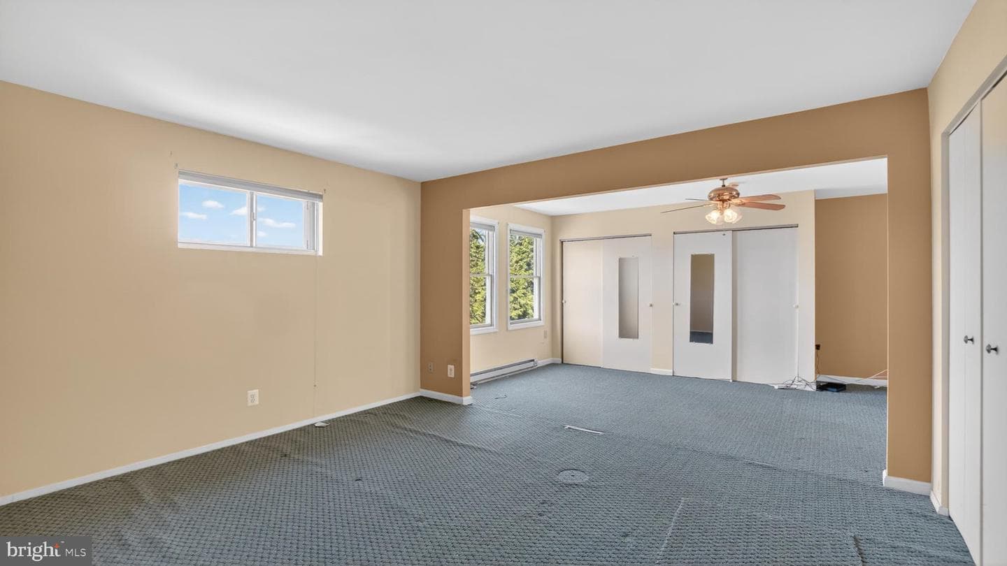 306 Shetlands Lane photo 32