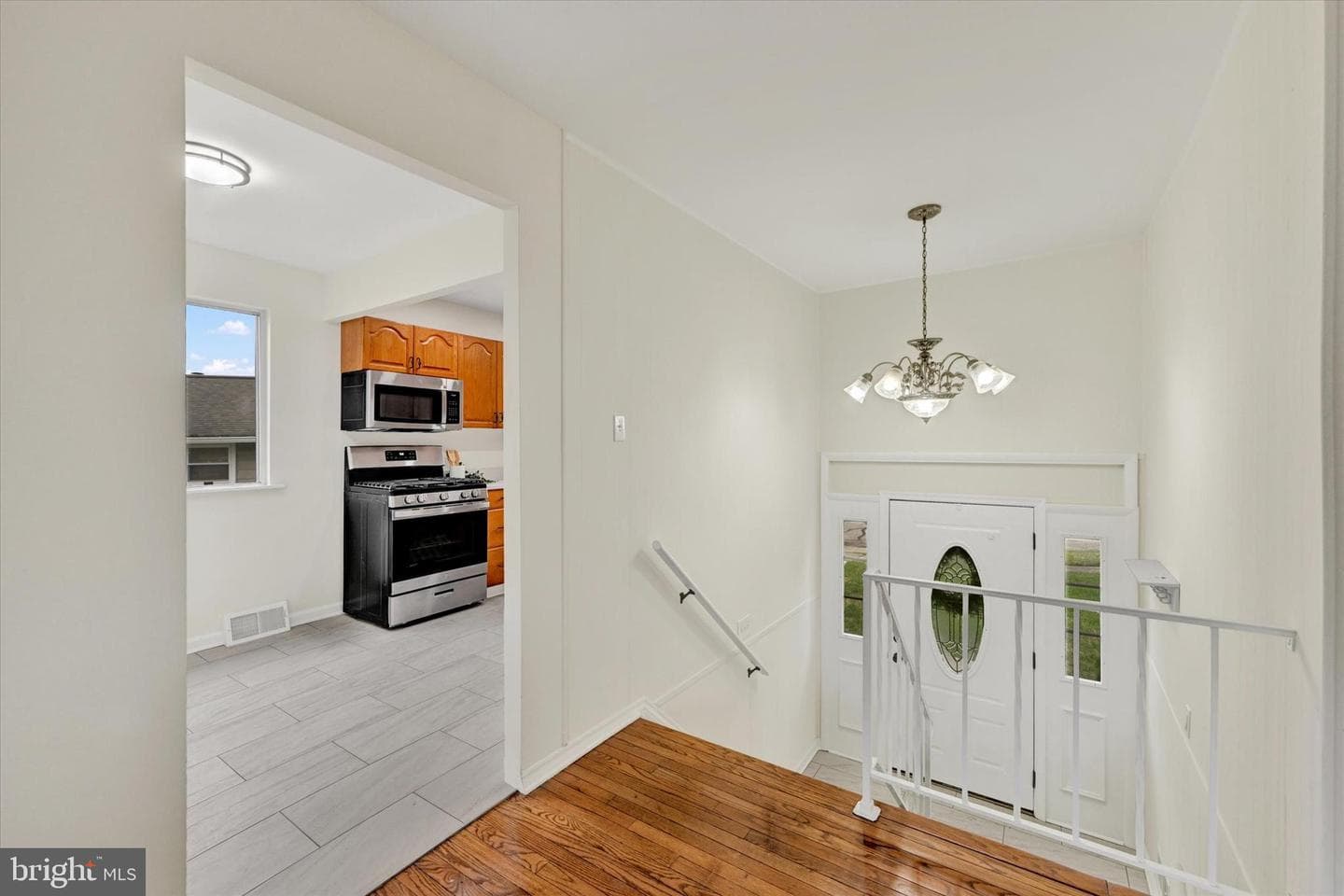 304 Lionsheart Glen photo 2