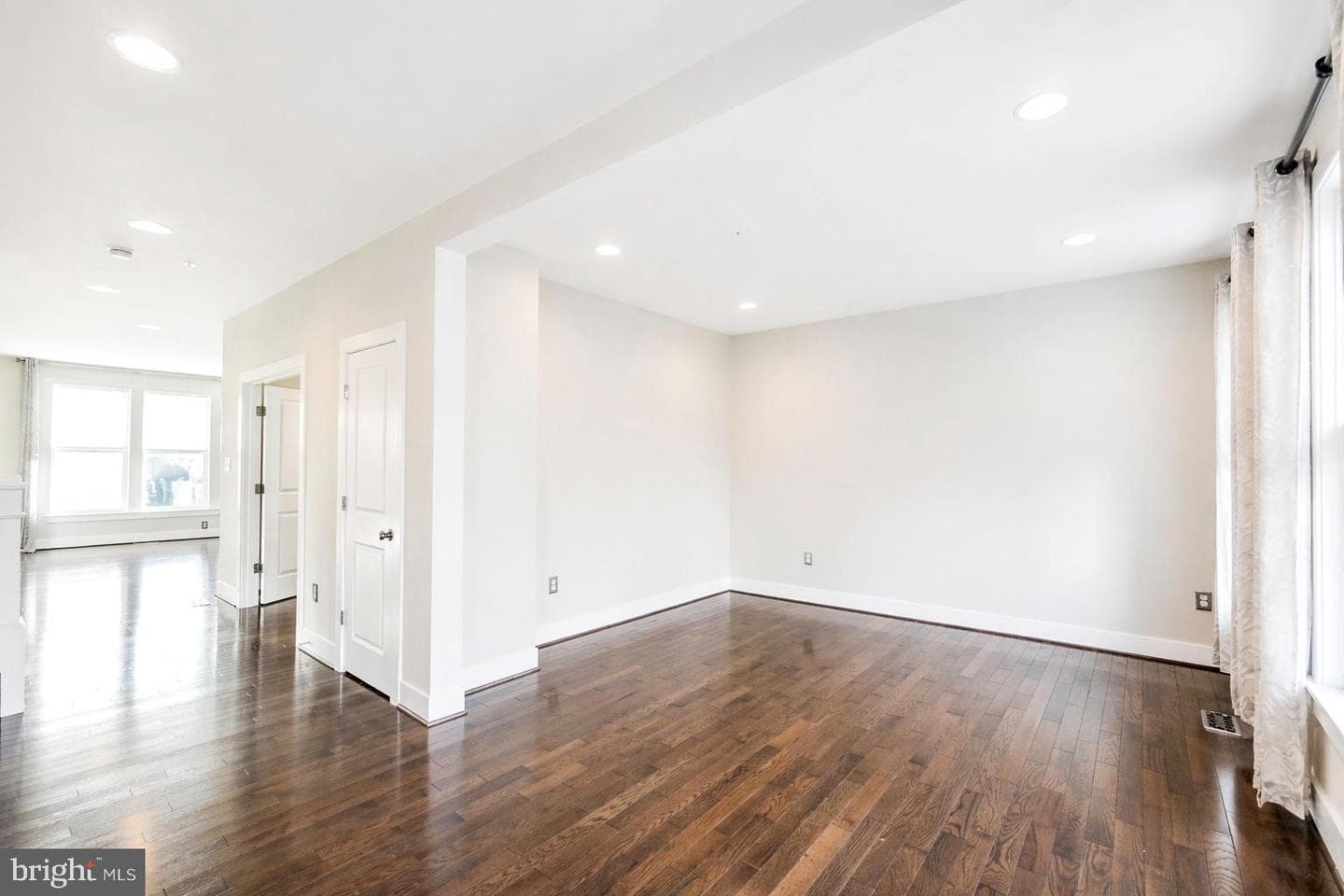 1524 Spikerush Drive photo 4