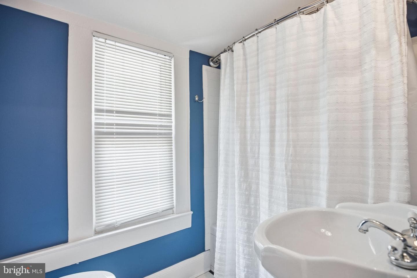 890 Linden Avenue photo 30