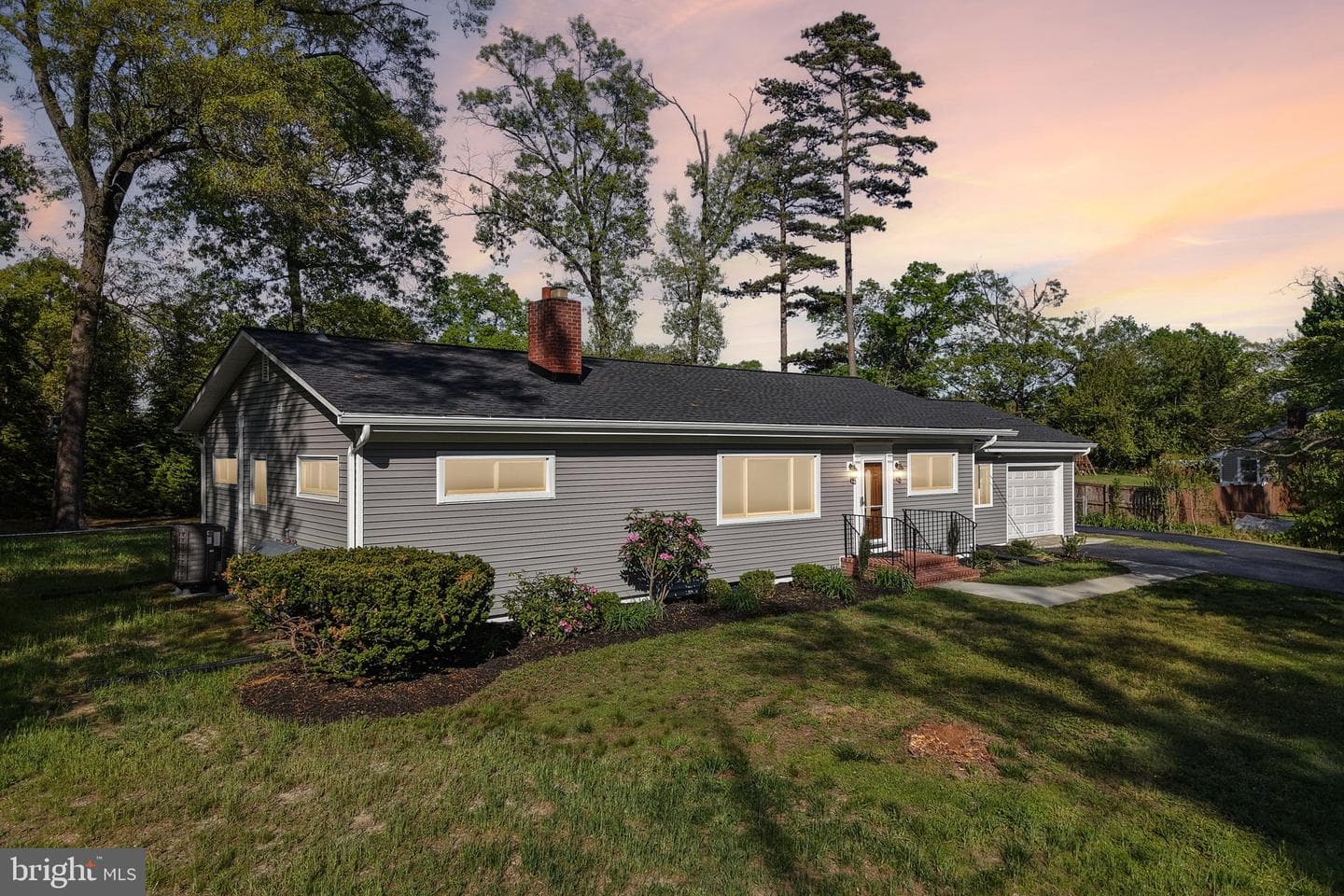 816 Meadow Road