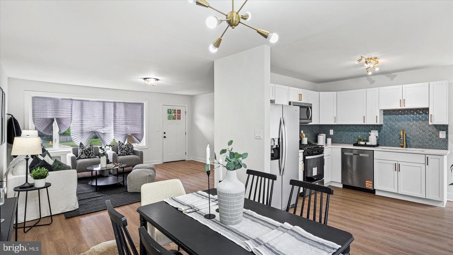7956 Oakwood Road photo 11