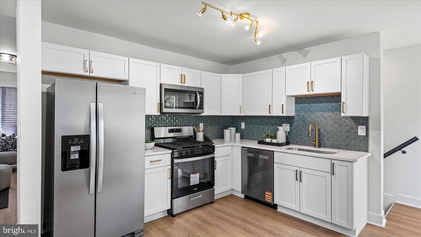 7956 Oakwood Road photo 12