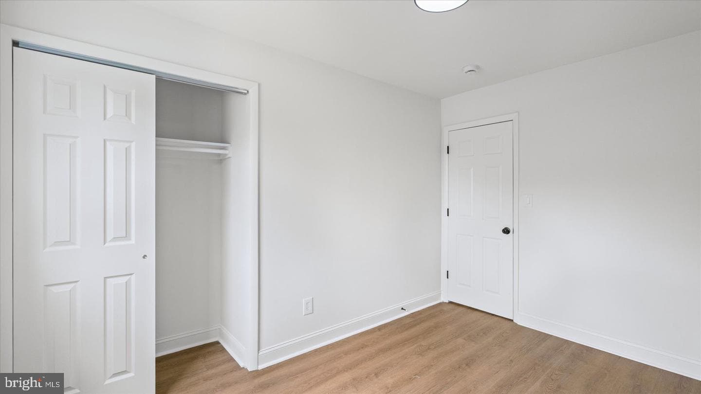 7956 Oakwood Road photo 19