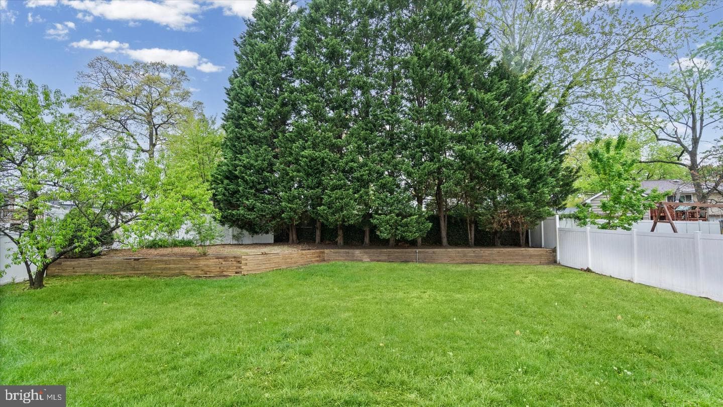 7956 Oakwood Road photo 37