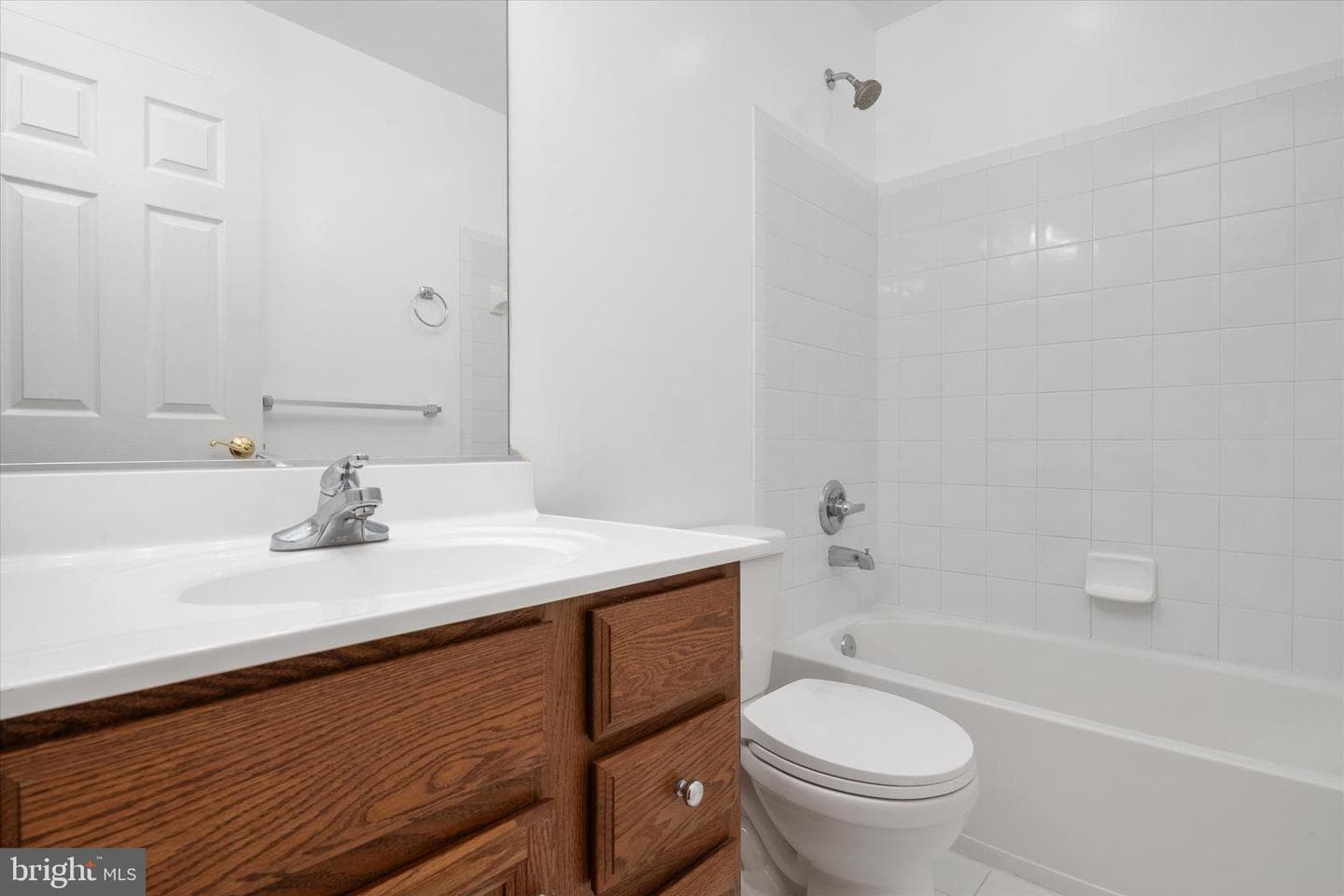3208 Menia Street photo 32