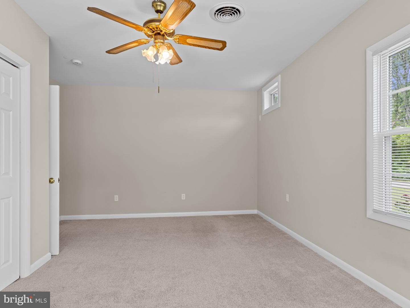1413 Central Avenue E photo 21