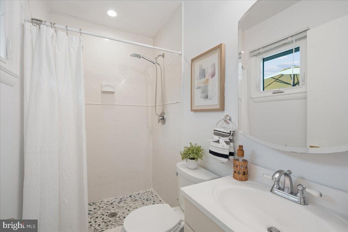 102 Green Spring Drive photo 23